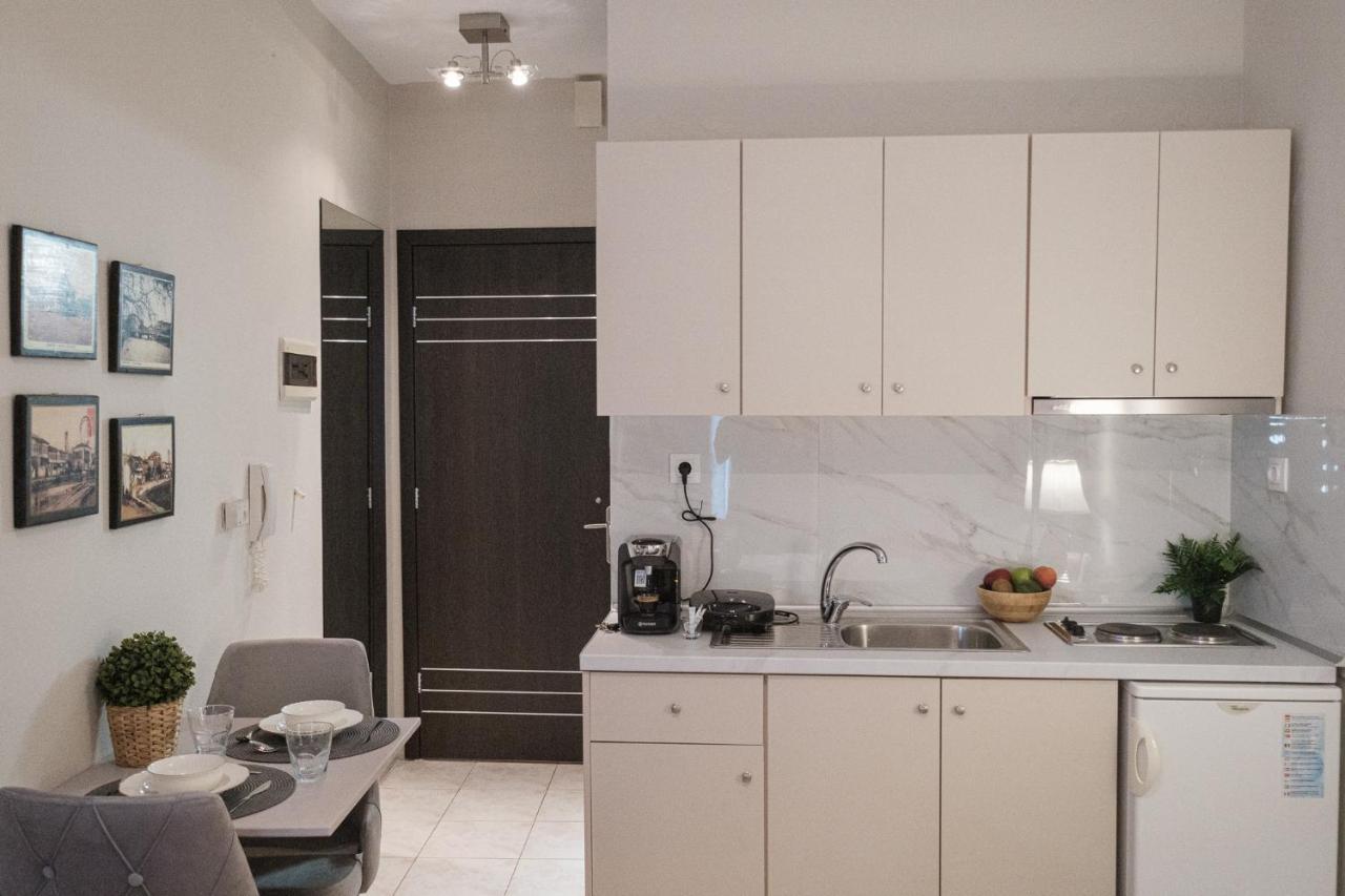 Remvi Apartment Komotiní Luaran gambar